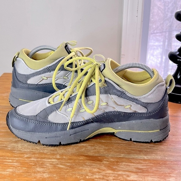 Montrail Men’s Trail Hiking Shoes - Unisex - Picture 7 of 16